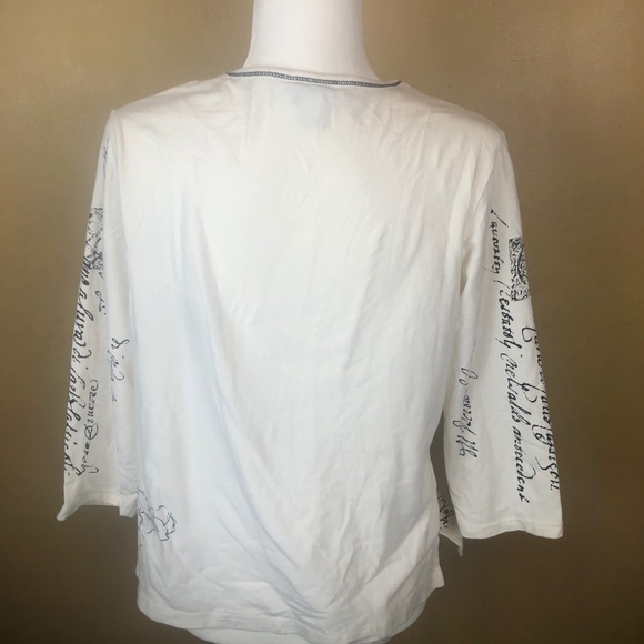 Women’s blouse, size medium - Picture 9 of 14